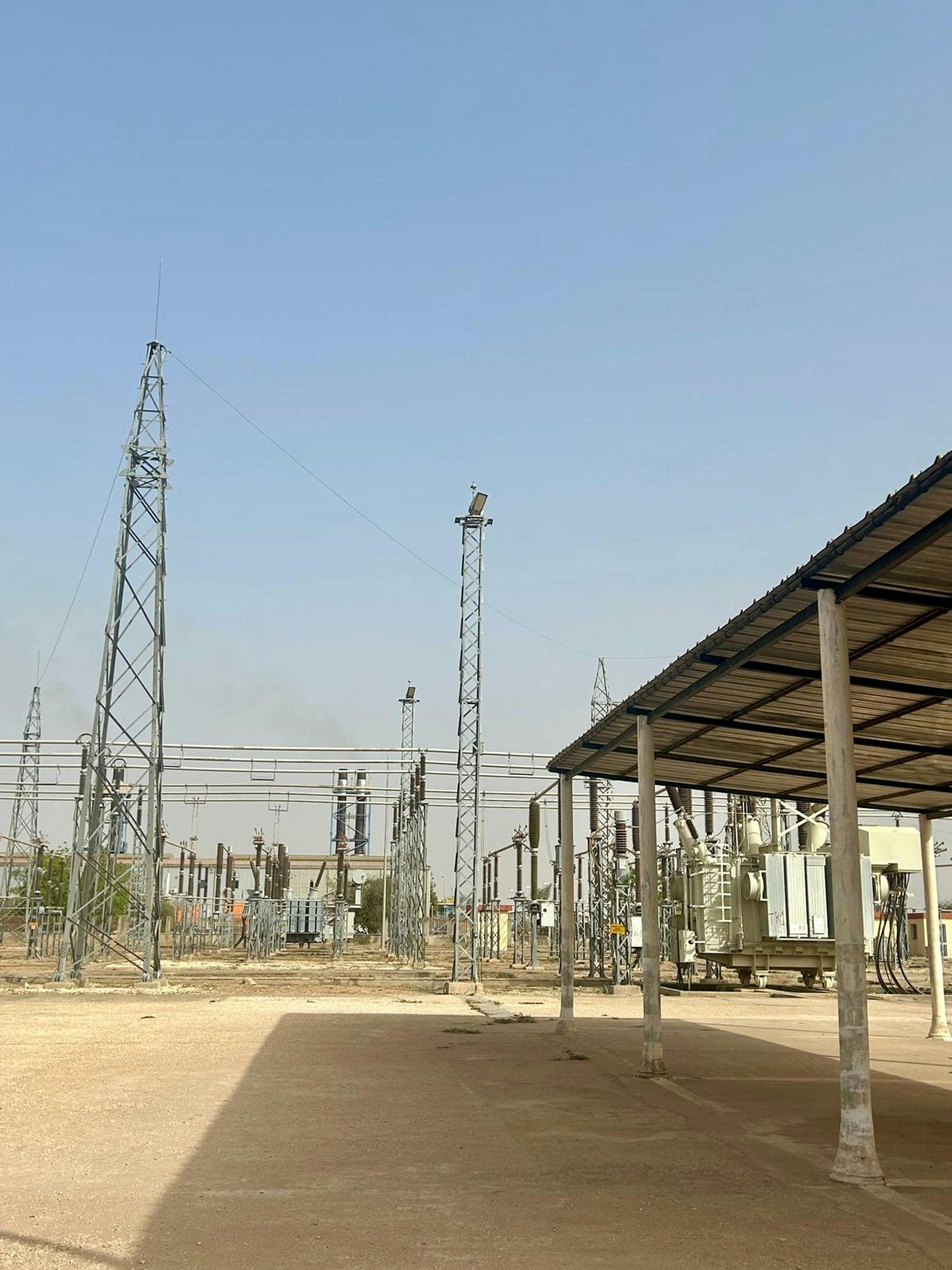 SENELEC Kahone II Power Plant: SENELEC operates transmission and distribution networks while the government has encouraged private companies to take an increasing share of electricity generation under power purchase agreements. 